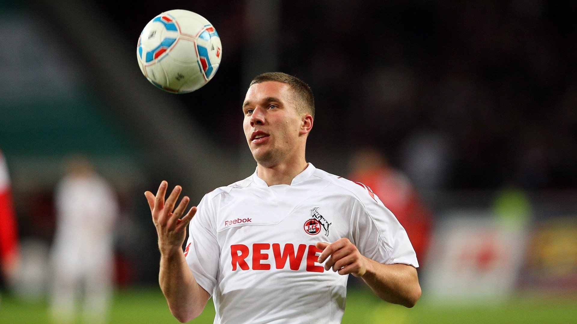 开云体育app-范戴克攻防两端统治，美国逆转突尼斯，一场现代足球的战术博弈  第2张